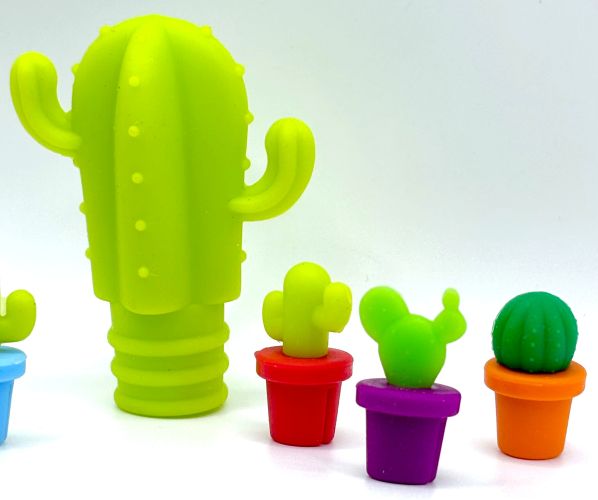 Cactus Bottle Stopper and Drink Marker Set