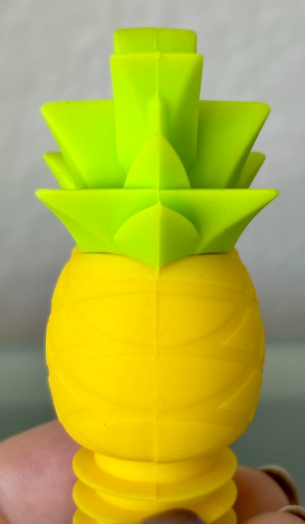 Pineapple Bottle Stopper and Drink Marker Set