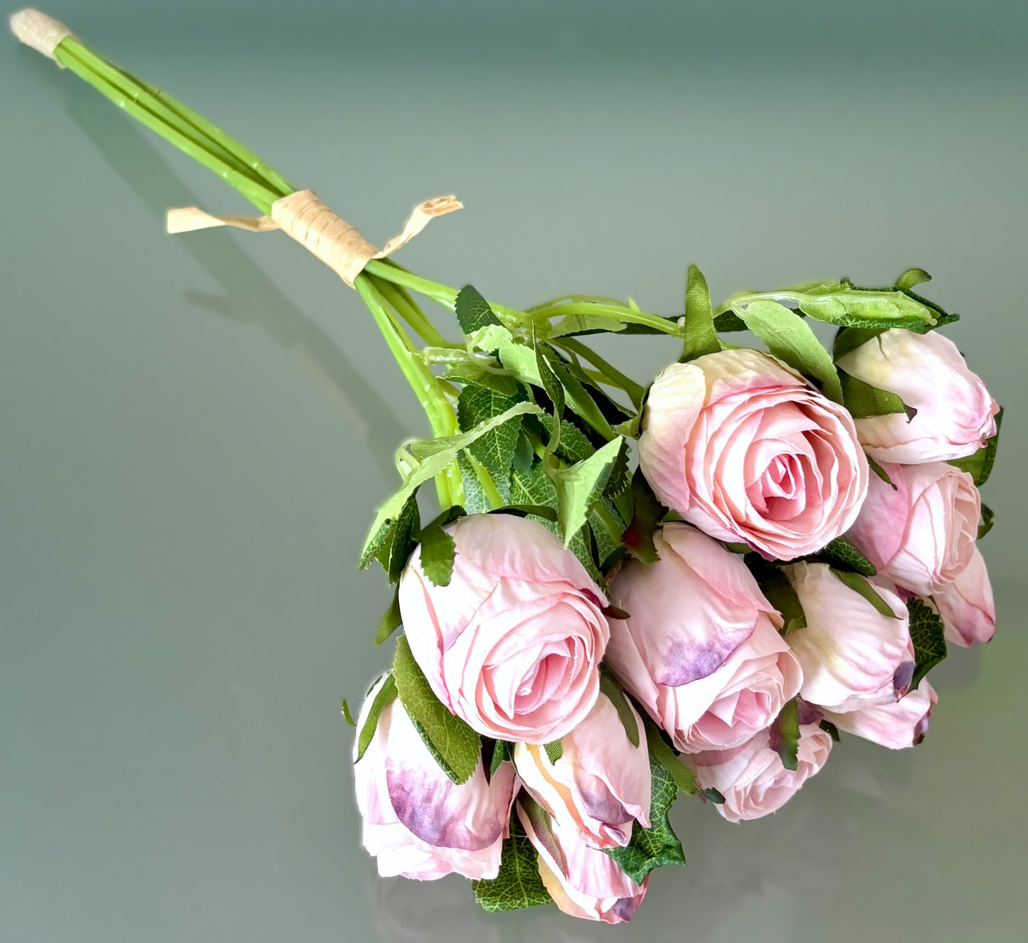 12 Head Rose Bouquet (3 colors)