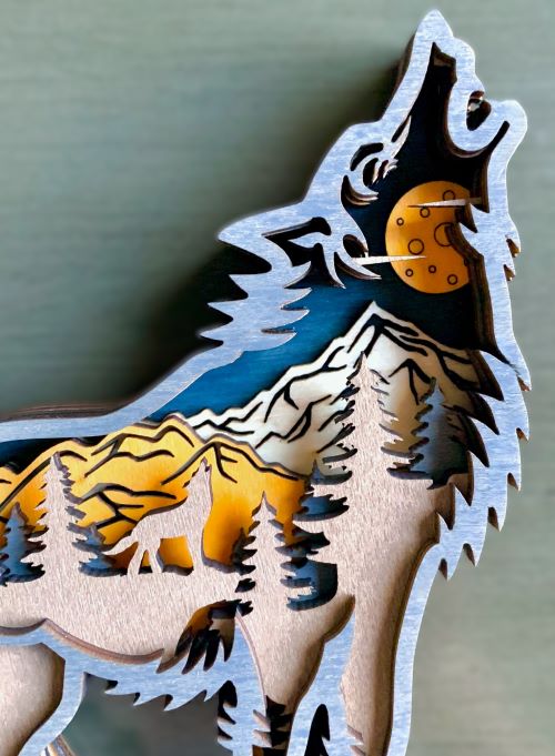 Howling Wolf Wood Diorama