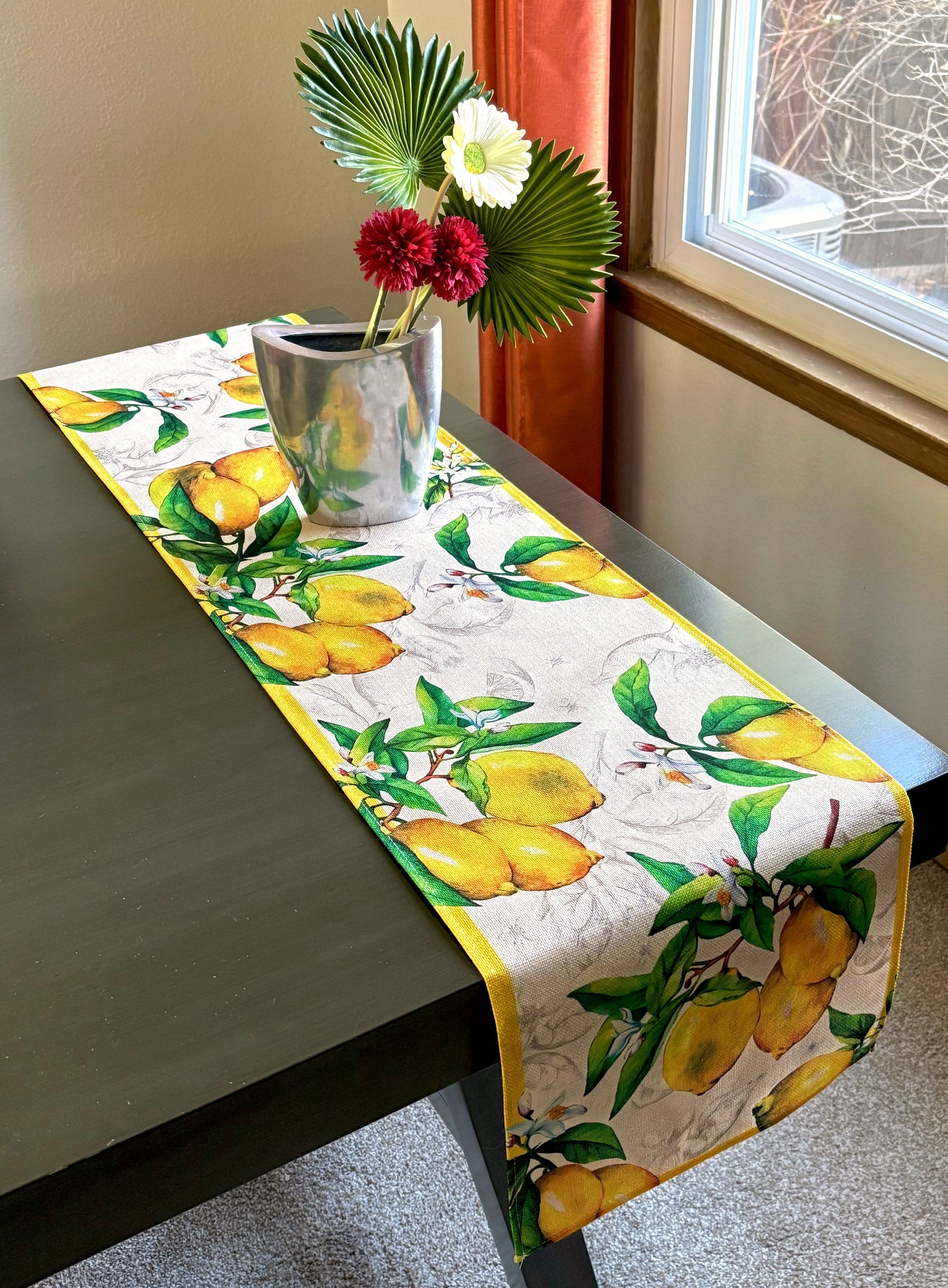 Lush Mediterranean Lemon Table Runner
