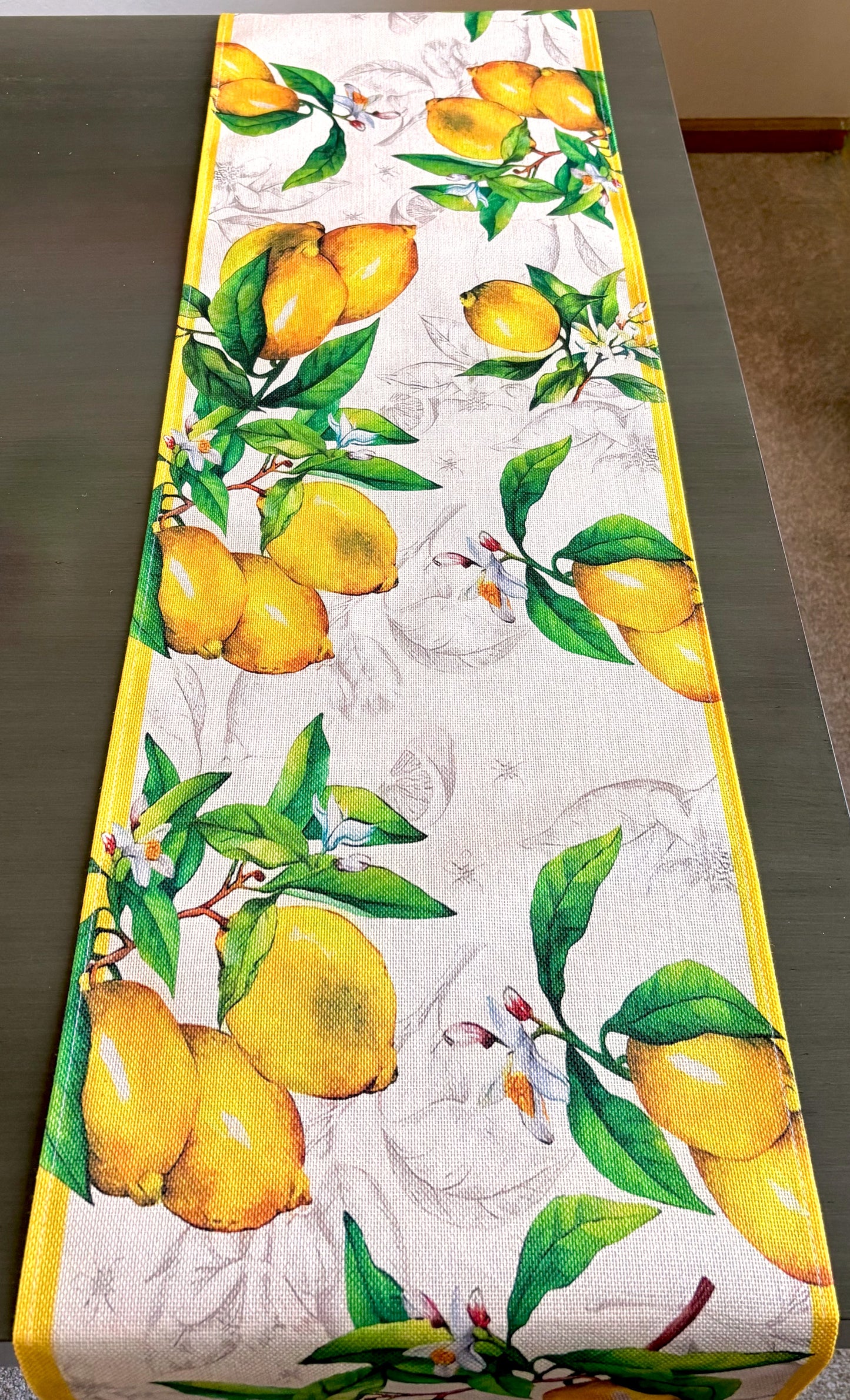 Lush Mediterranean Lemon Table Runner