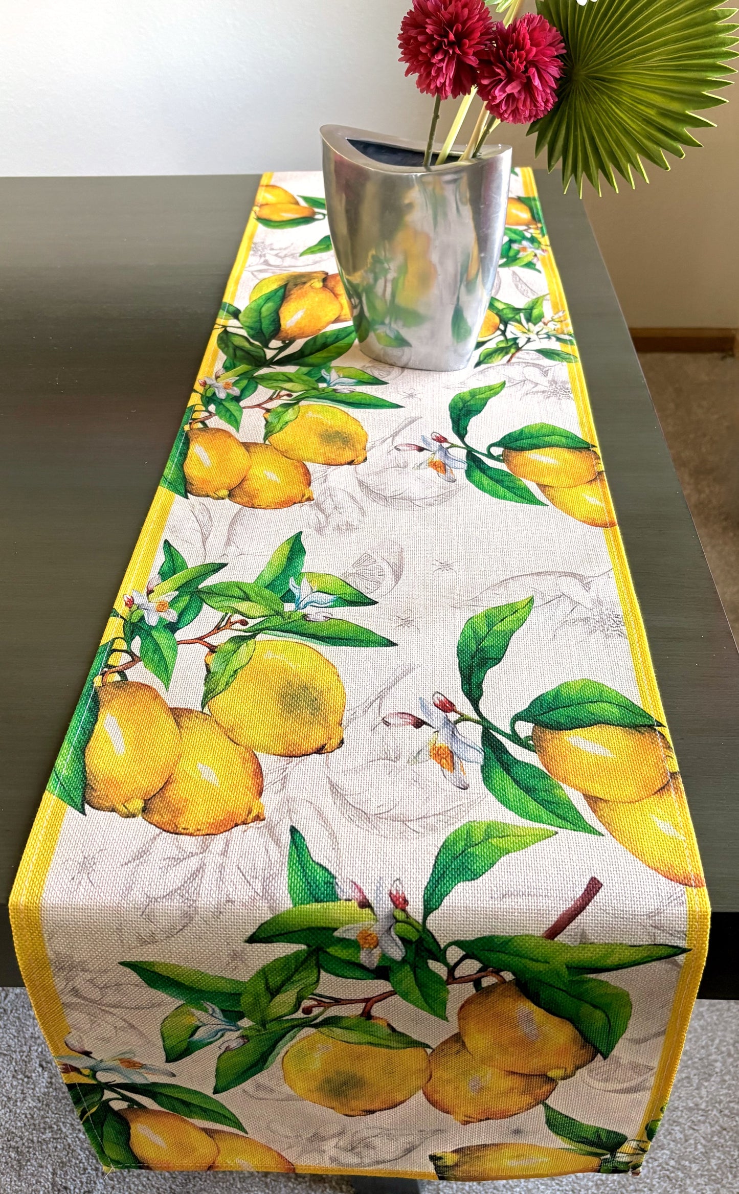 Lush Mediterranean Lemon Table Runner