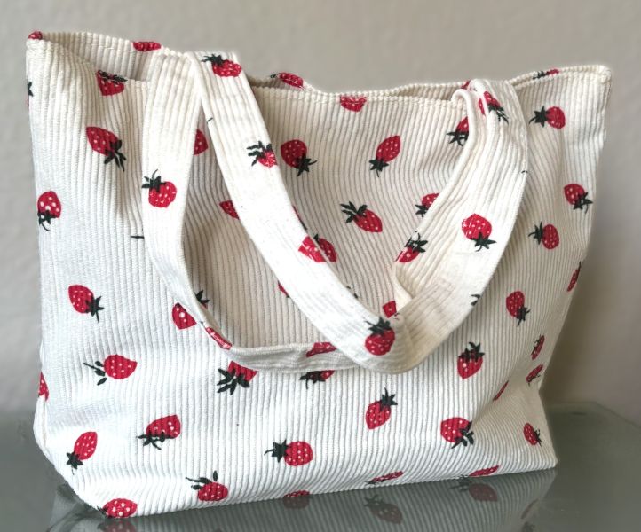 Strawberry Tote Bag (2 Colors)