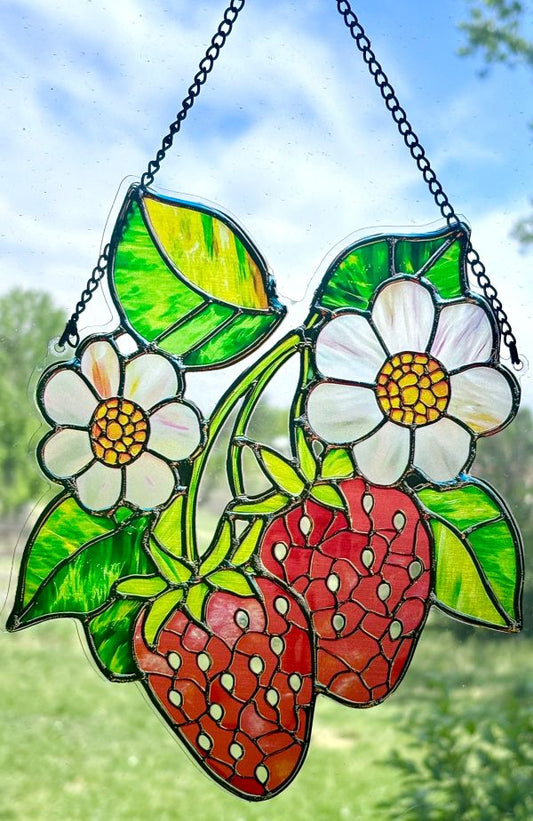 Fresh Strawberries n' Blossoms Sun Hanging