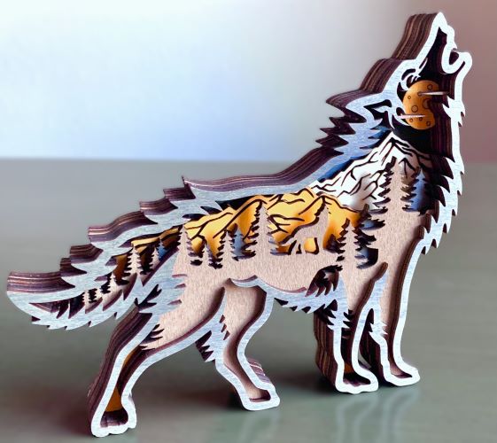 Howling Wolf Wood Diorama