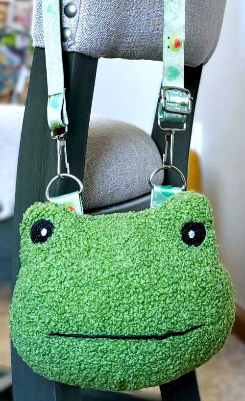 Kawaii Green Frog Plush Purse