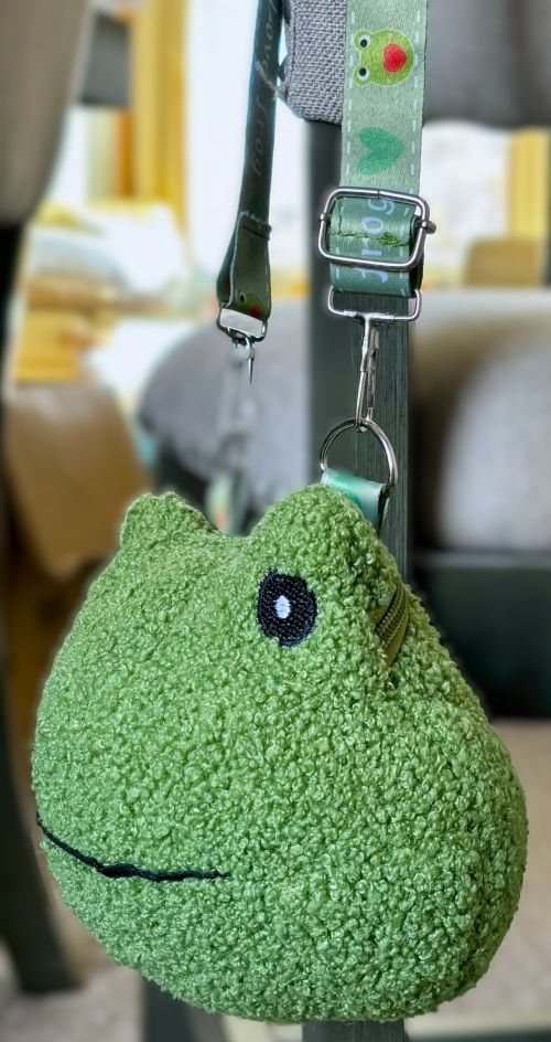 Kawaii Green Frog Plush Purse