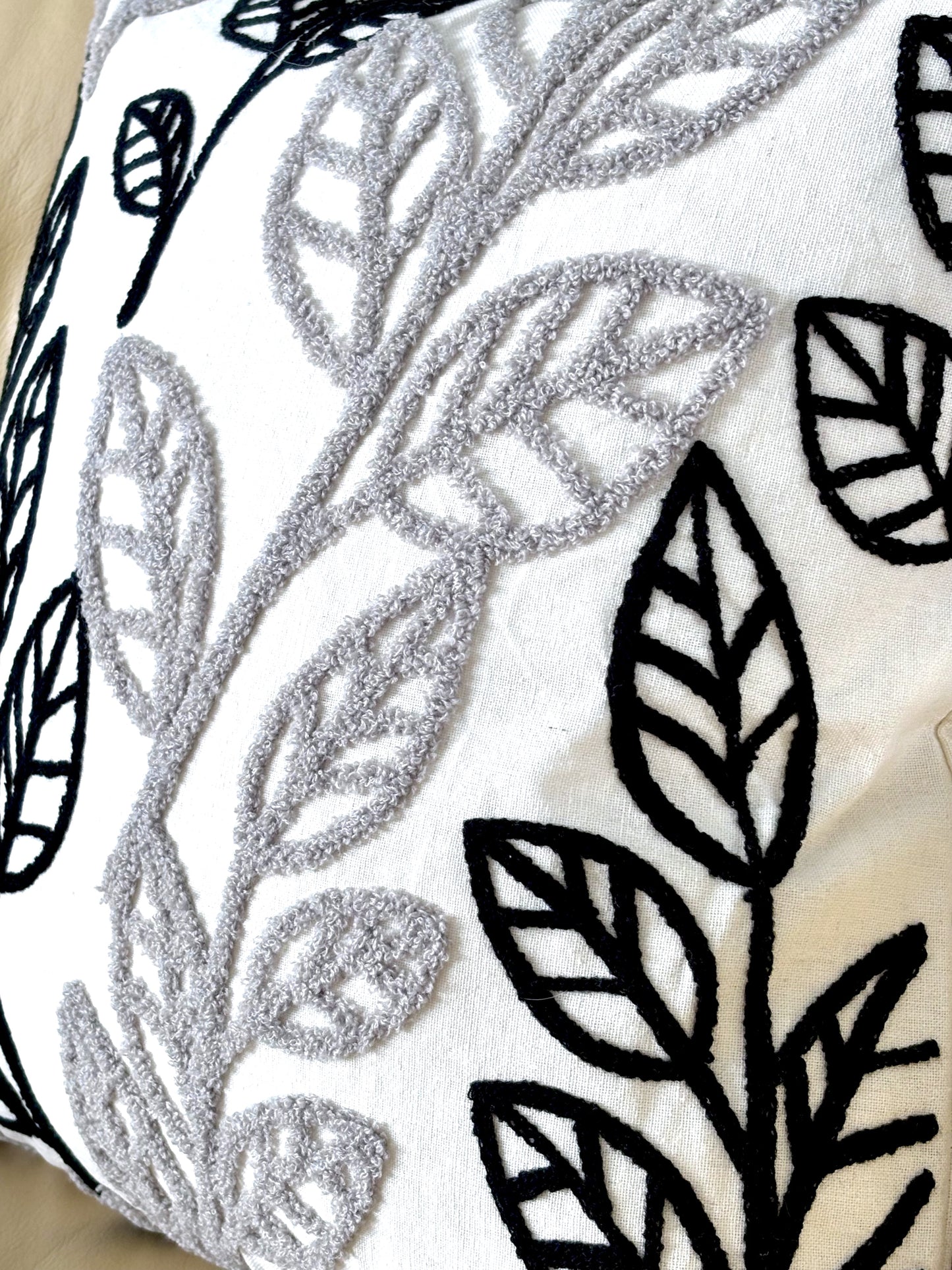 Black and Gray Modern Leaves Pillow Cover
