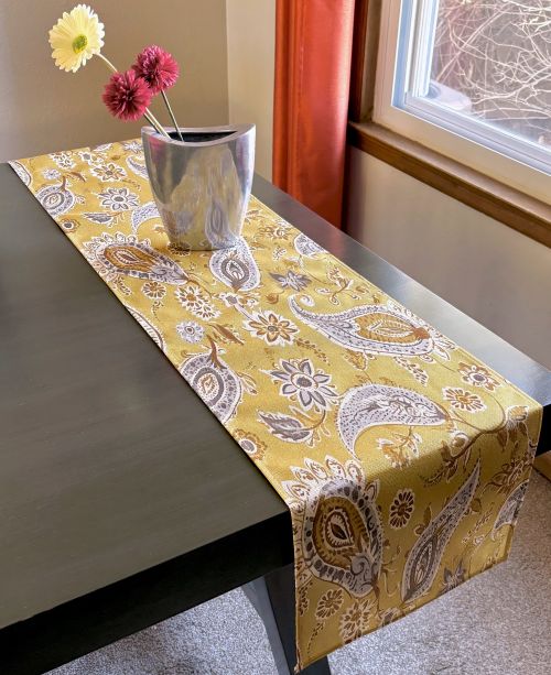 Rustic Paisley Table Runner