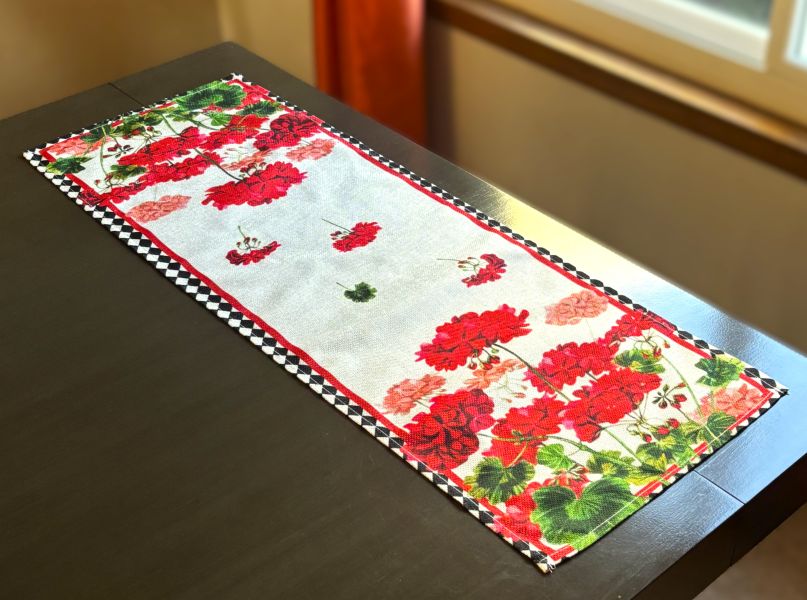 Red Geraniums Table Runner (2 Sizes)