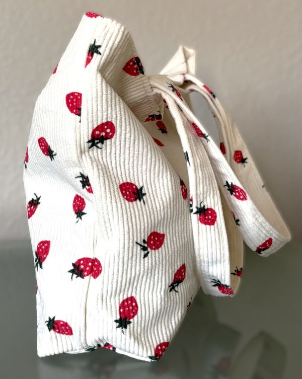 Strawberry Tote Bag (2 Colors)